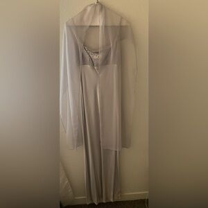Y2K Long Silver satin dress, size 5/6, bust is lined with velvety flower design